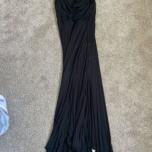 HALARA Black Maxi Dress